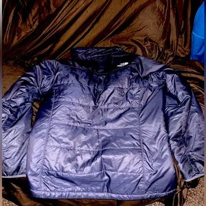 The North Face women jacket. Gently worn.